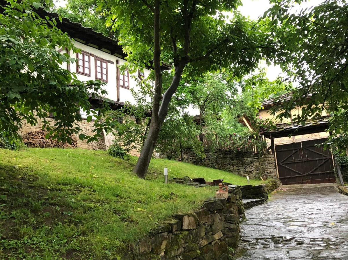Etnographic Houses Dŭlbok Dol Exterior foto